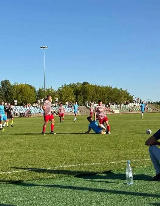 Remis w doliczonym czasie: KS Nida Sobków 2-2 Piaskowianka Piaski