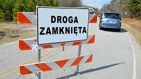 Zamknięcie przejazdu kolejowego w Klimontowie – objazd drogą powiatową