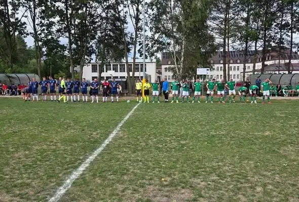 LZS Dąb Nagłowice pokonuje Strzelec Chroberz 4:2 w pierwszym meczu u siebie