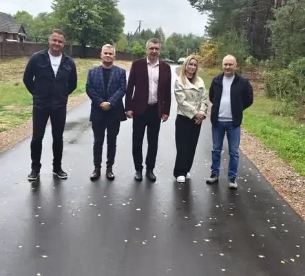 Sobków: nowe asfaltowe drogi w 14 lokalizacjach. Zakończono odbiór inwestycji