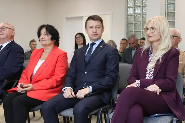 Nowa siedziba biblioteki w Małogoszczu otwarta. To już siódma lokalizacja w historii