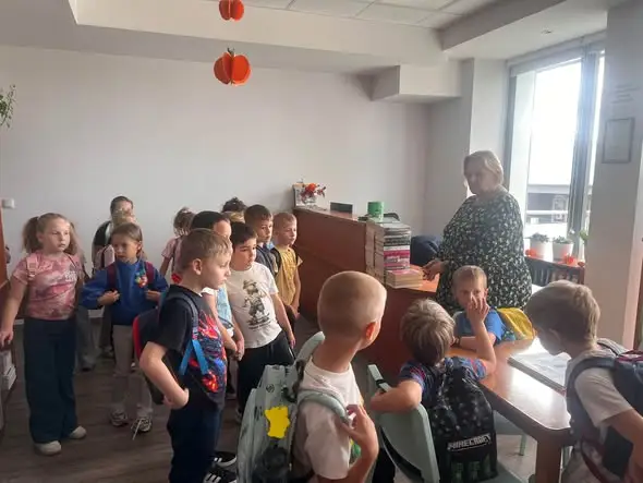 Jesienne spotkanie klasy I a w bibliotece w Sędziszowie