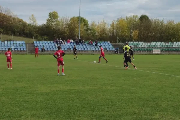 Remis 4-4 w meczu młodzików KS Nida Sobków z GKS Imielno