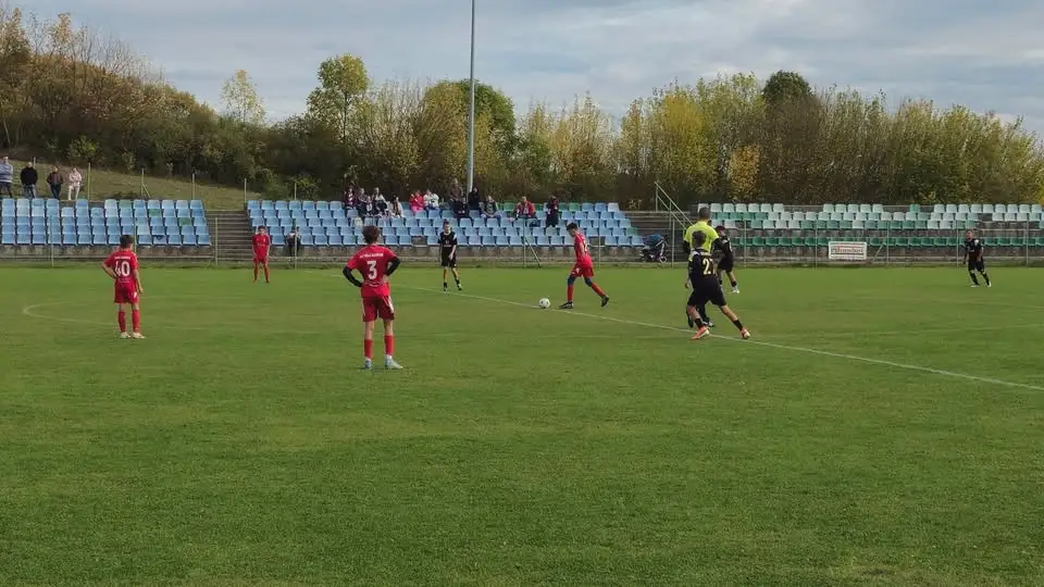 Remis 4-4 w meczu młodzików KS Nida Sobków z GKS Imielno